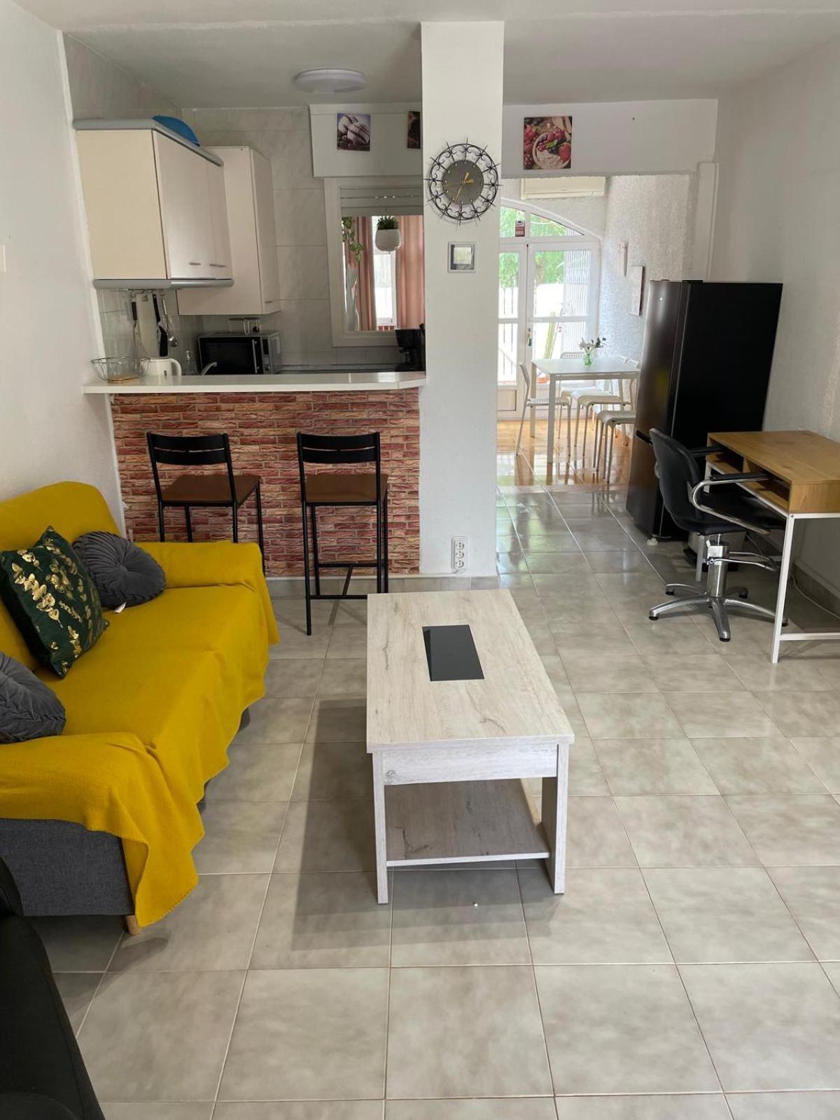 Villa Mare - 2 Beds With Balcony, Patio And Pool And Direct Park Access Murcía Exteriér fotografie