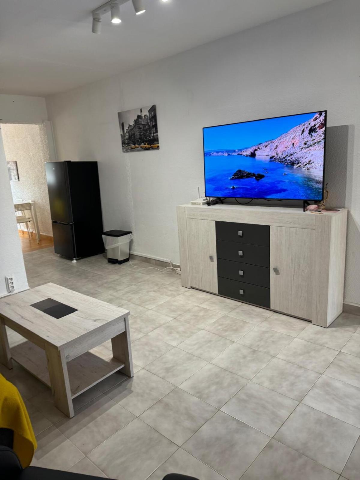 Villa Mare - 2 Beds With Balcony, Patio And Pool And Direct Park Access Murcía Exteriér fotografie
